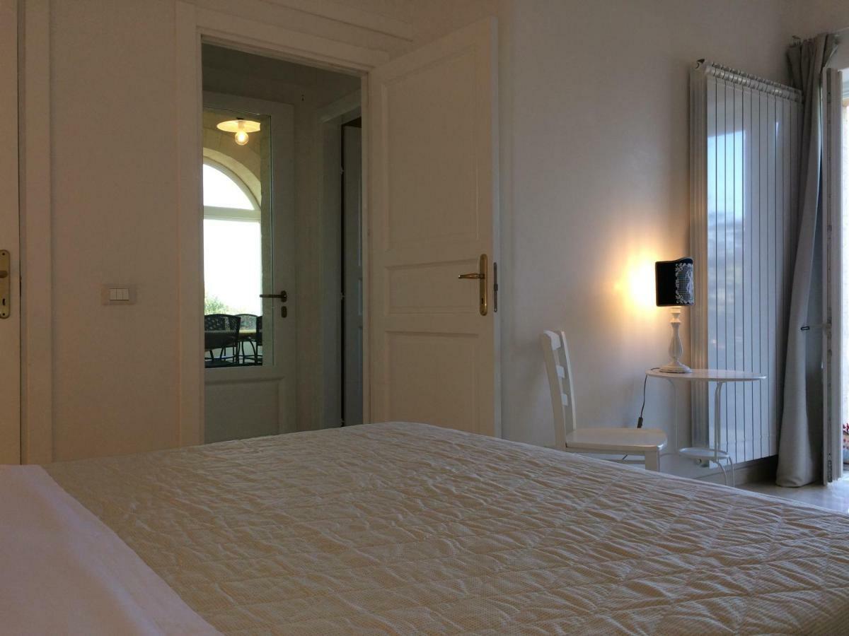Ulivo Villa Монополи Екстериор снимка