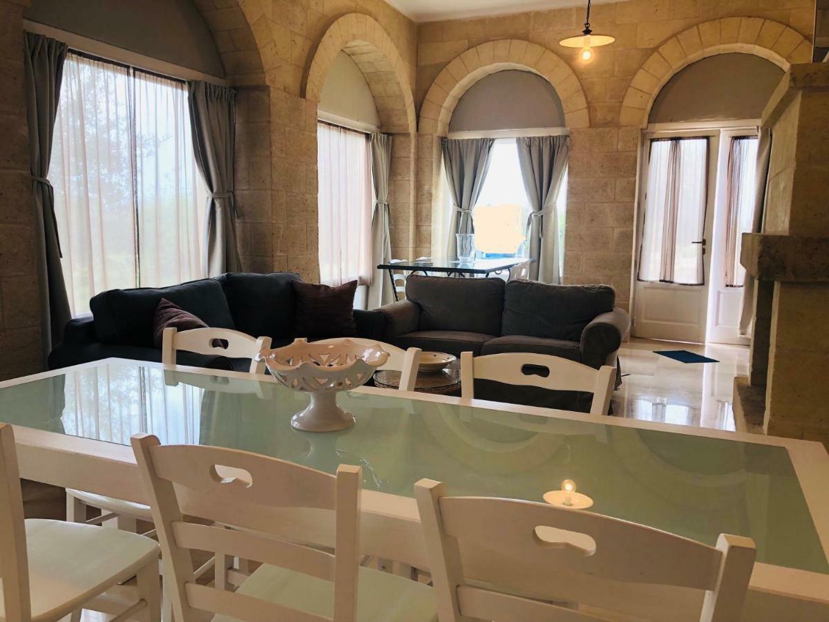 Ulivo Villa Монополи Екстериор снимка